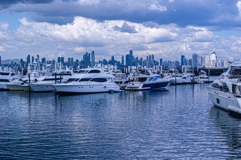 Enregistrement Maritime de Service Commercial au Panama